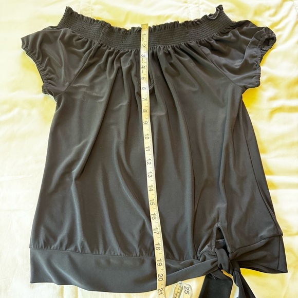 White House Black Market Off Shoulder / Side Tie Top Size M - Picture 7 of 12